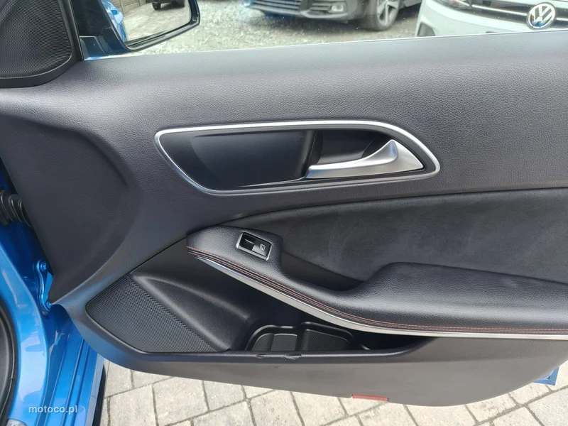 Mercedes-Benz Klasa A W176 A 200 21
