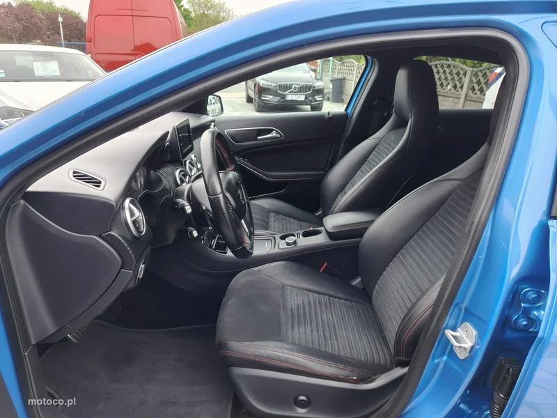 Mercedes-Benz Klasa A W176 A 200 8