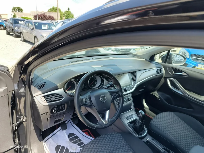 Opel Astra K 10