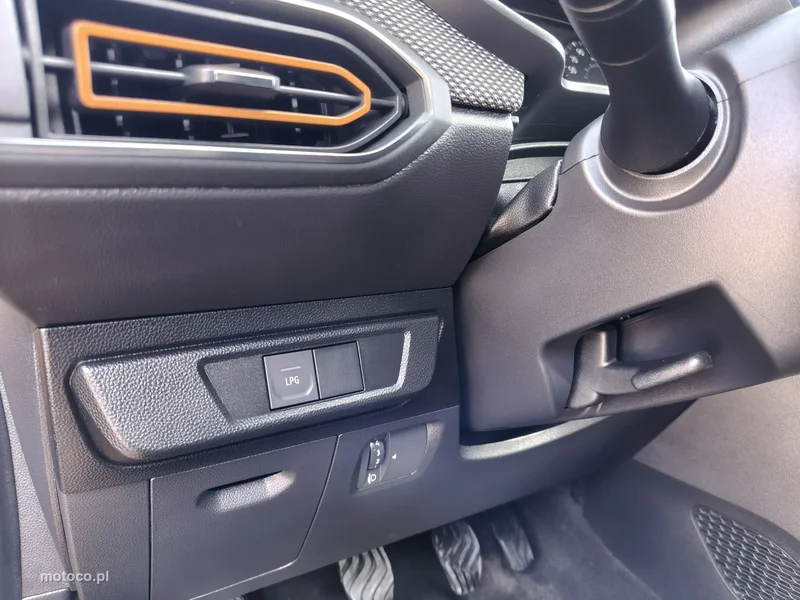 Dacia Sandero 13