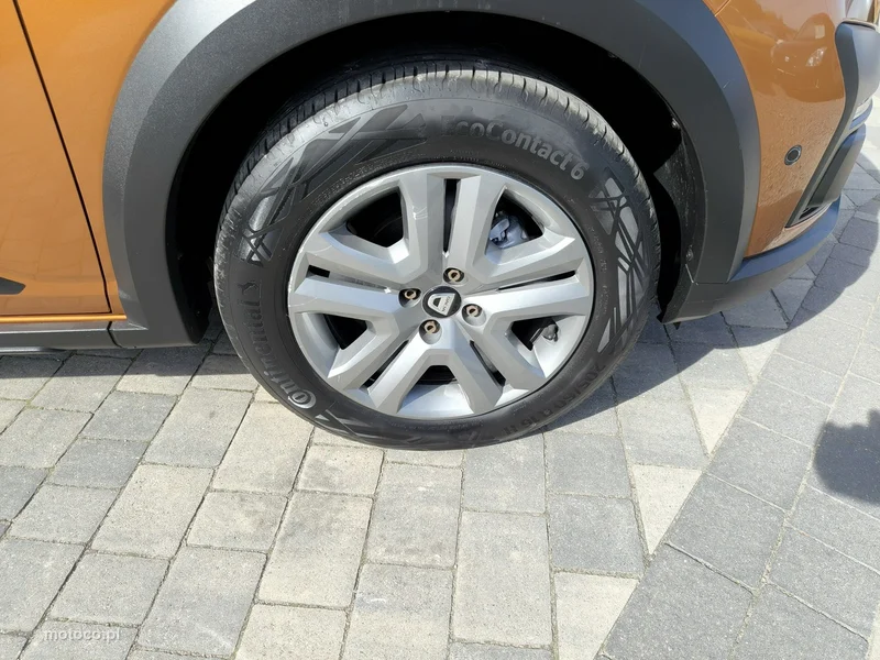 Dacia Sandero 35