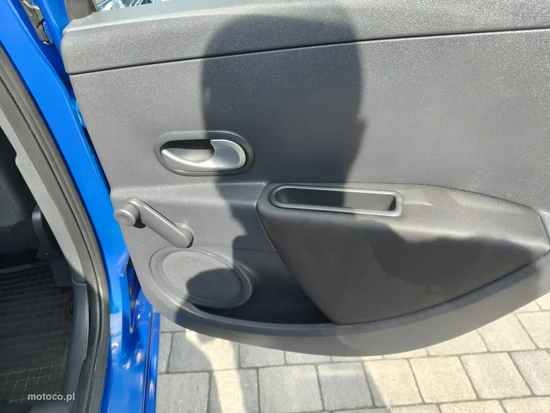 Renault Clio III 23