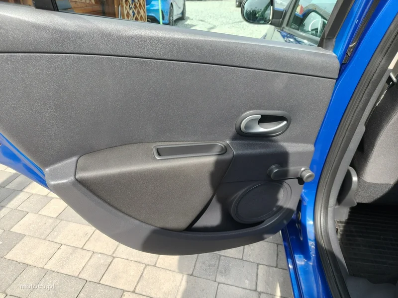 Renault Clio III 26