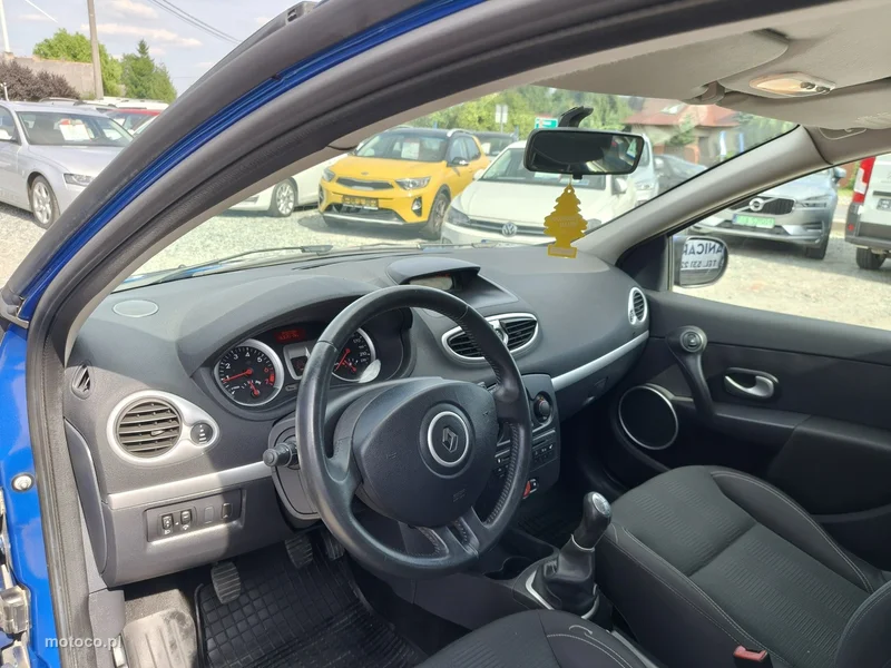 Renault Clio III 7