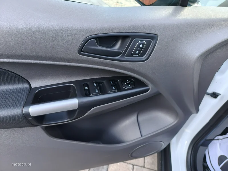 Ford Transit Connect 18