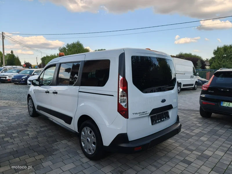 Ford Transit Connect 4