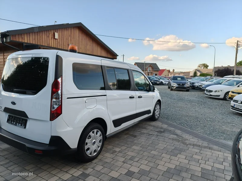 Ford Transit Connect 6