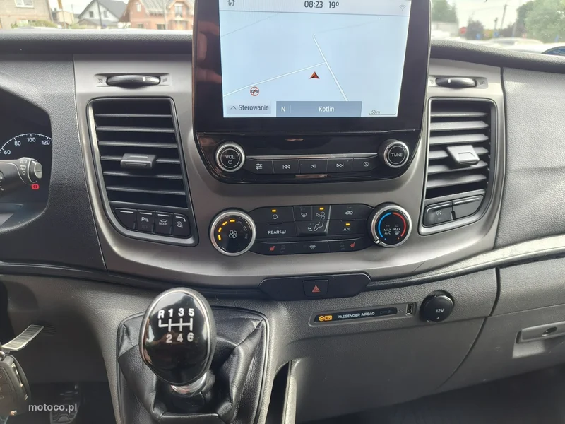 Ford Transit Custom 12