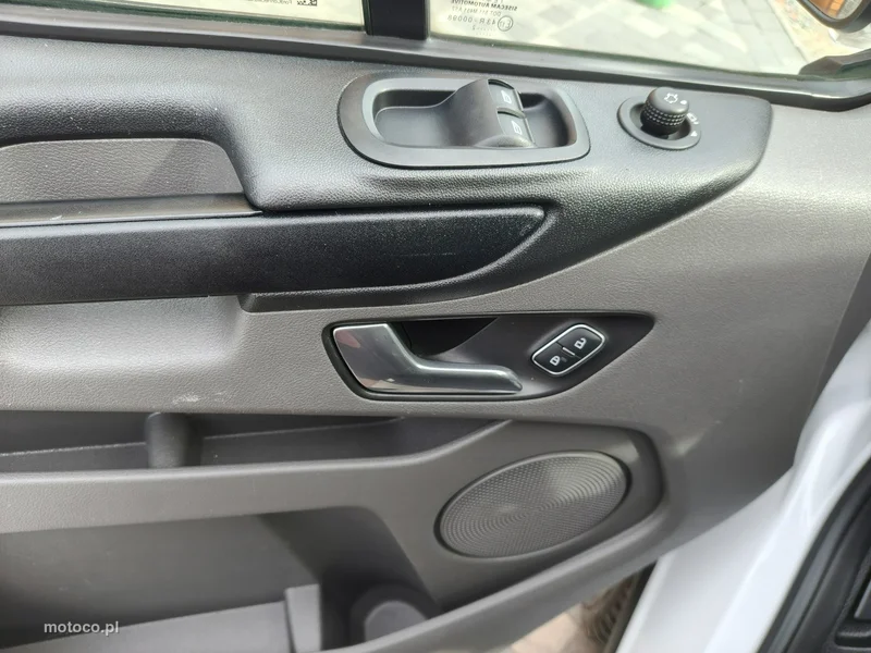 Ford Transit Custom 16