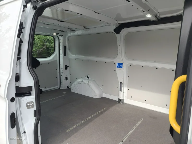 Ford Transit Custom 21