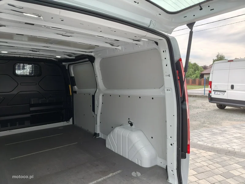 Ford Transit Custom 24