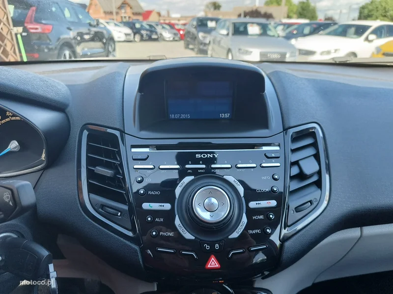 Ford Fiesta VI 10