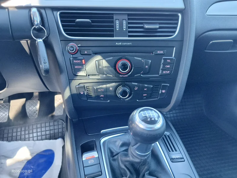 Audi A4 B8 13