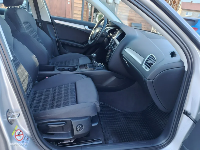 Audi A4 B8 20