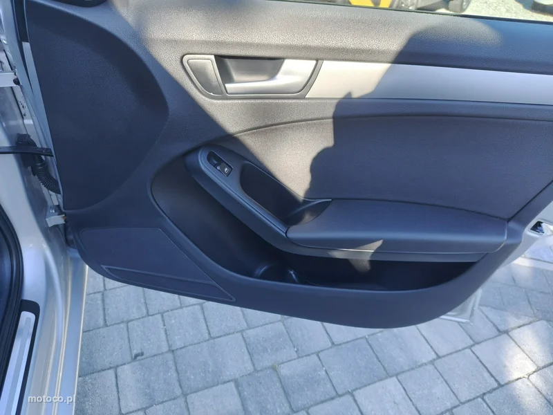 Audi A4 B8 23