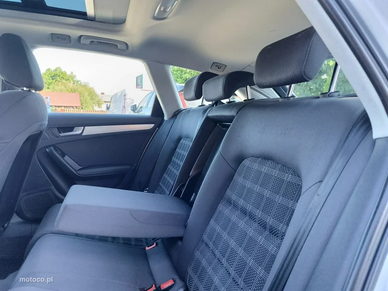 Audi A4 B8 28
