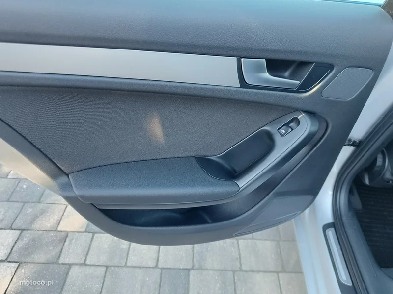Audi A4 B8 30