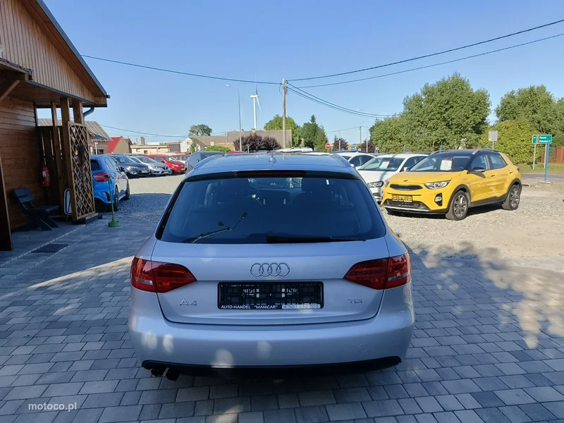 Audi A4 B8 6