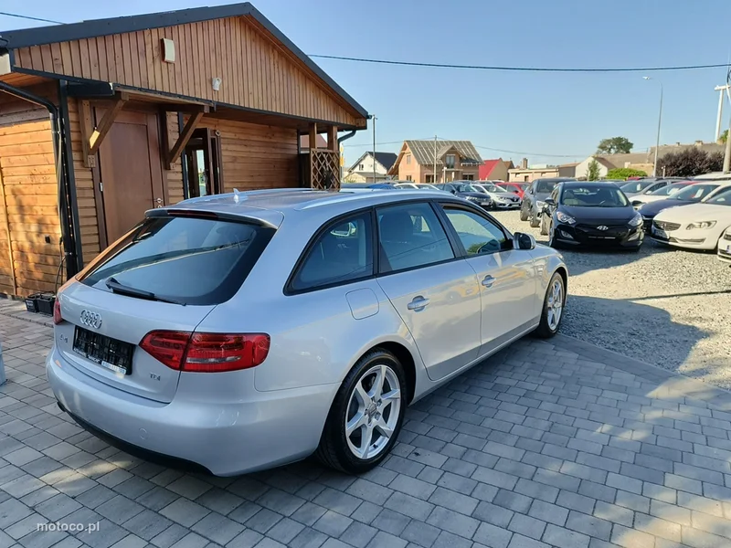 Audi A4 B8 7