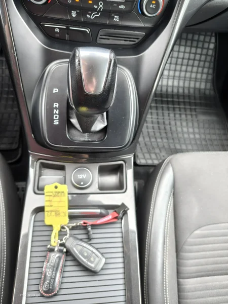 Ford Kuga II 11