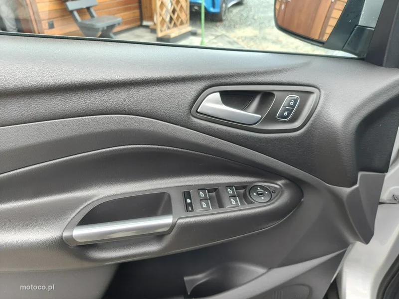 Ford Kuga II 18