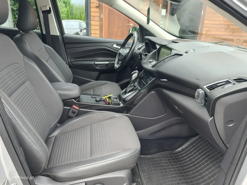 Ford Kuga II 19