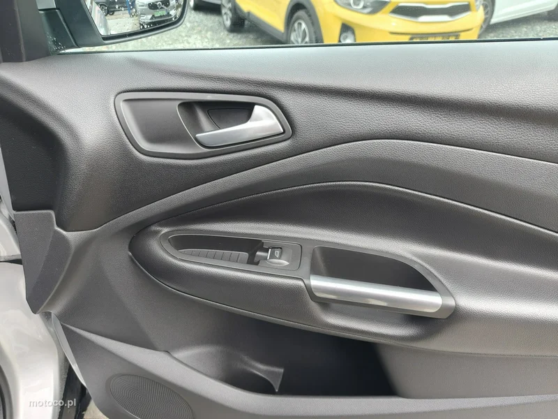 Ford Kuga II 22