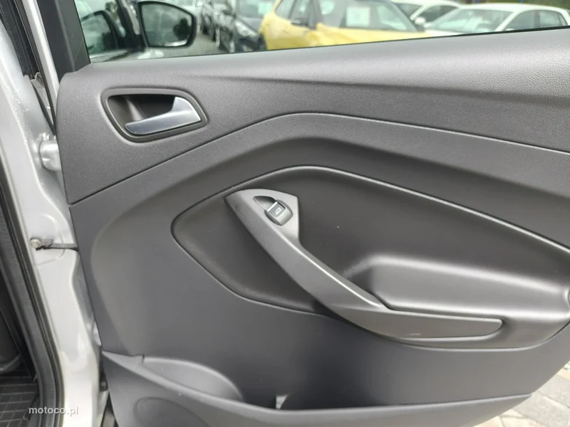 Ford Kuga II 25
