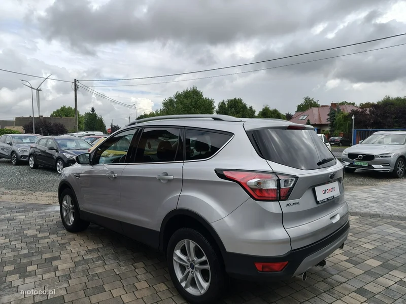 Ford Kuga II 4