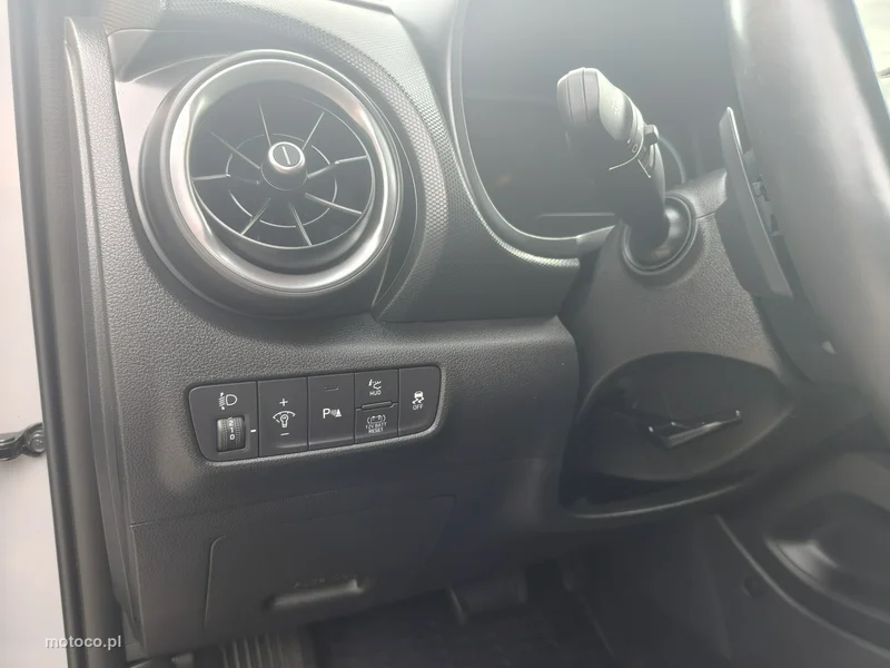 Hyundai KONA 11