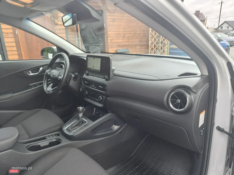 Hyundai KONA 22