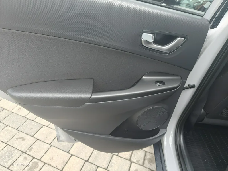 Hyundai KONA 29