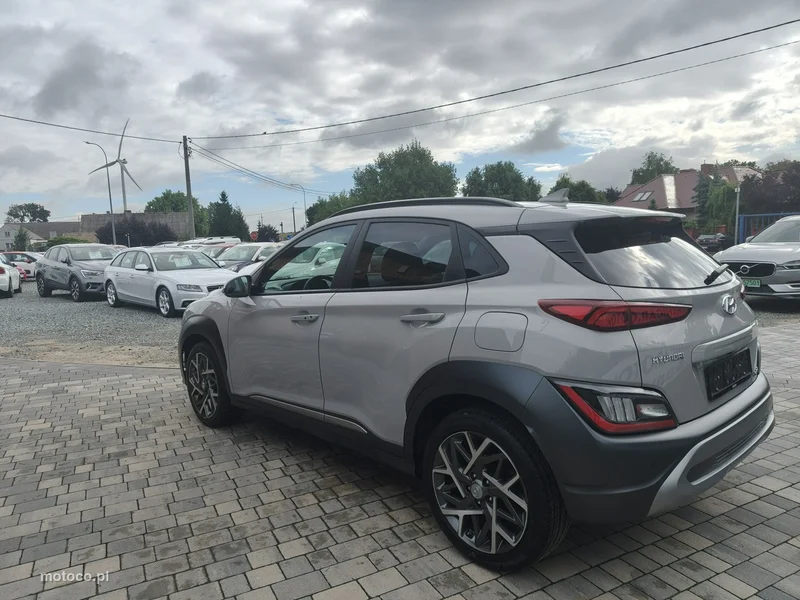 Hyundai KONA 4