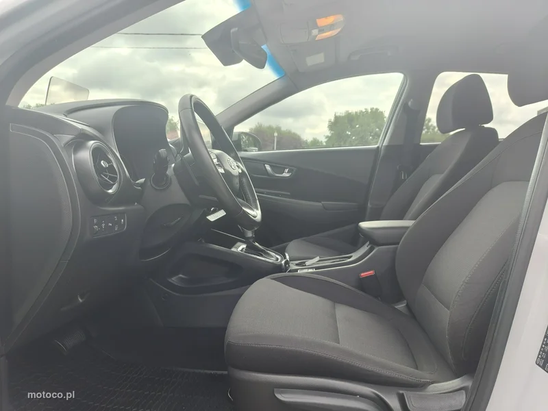 Hyundai KONA 7