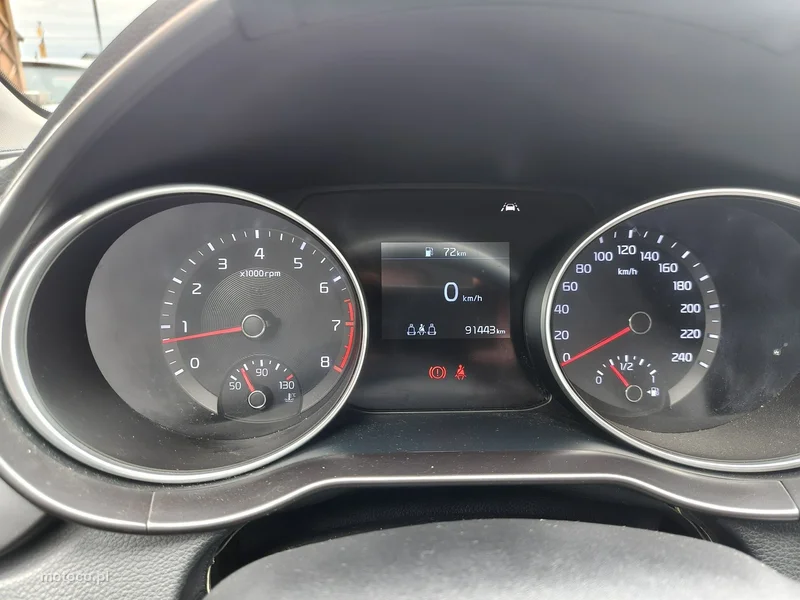Kia Cee'd 8