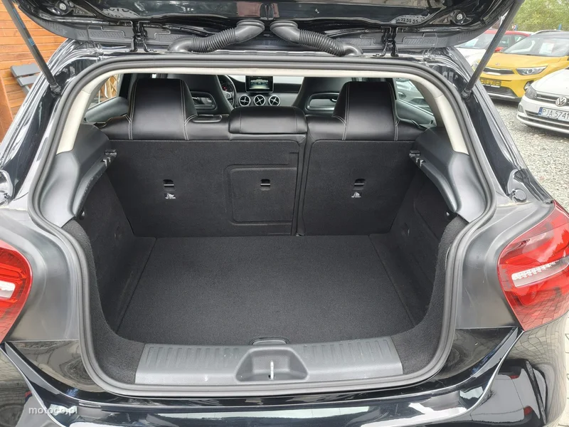 Mercedes-Benz Klasa A W176 A 160 30