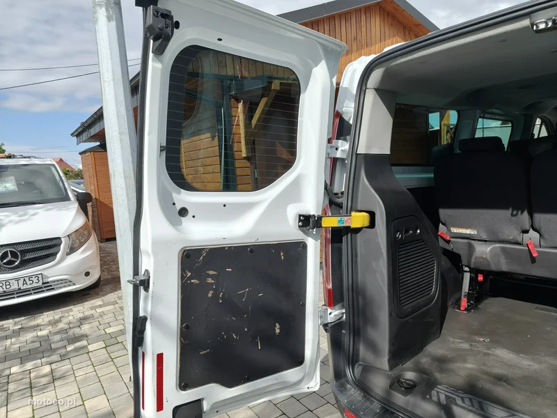 Ford Transit Custom 24