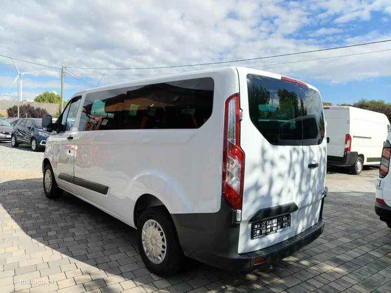 Ford Transit Custom 6