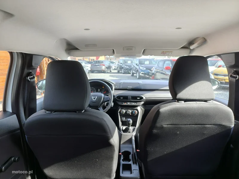 Dacia Sandero 16