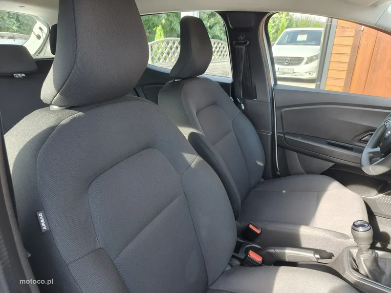 Dacia Sandero 18