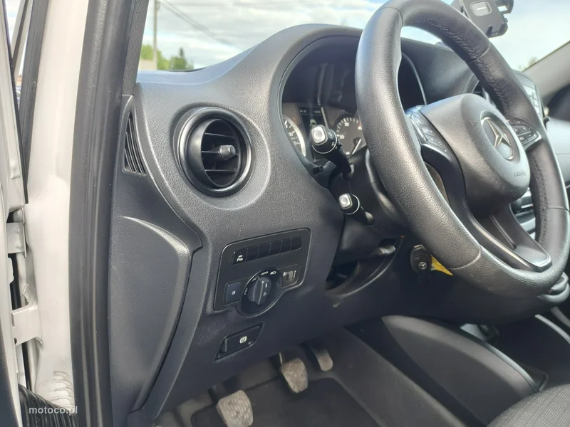 Mercedes-Benz Vito 11