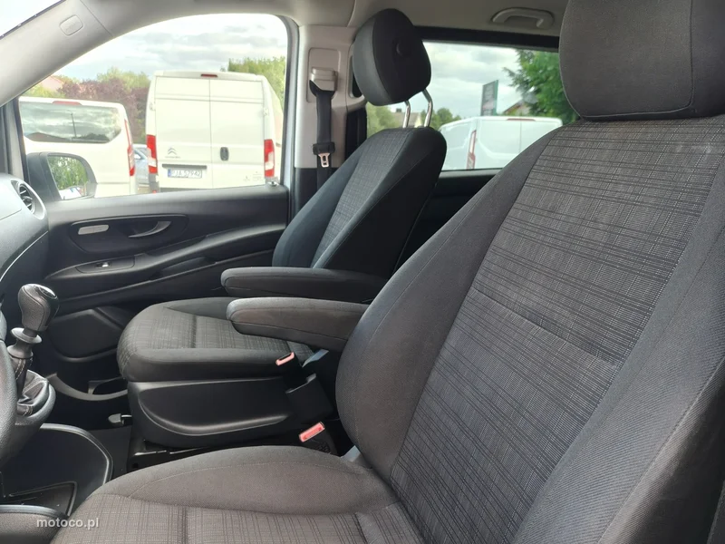 Mercedes-Benz Vito 13