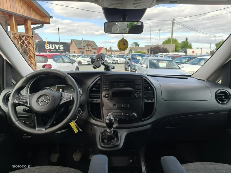 Mercedes-Benz Vito 14