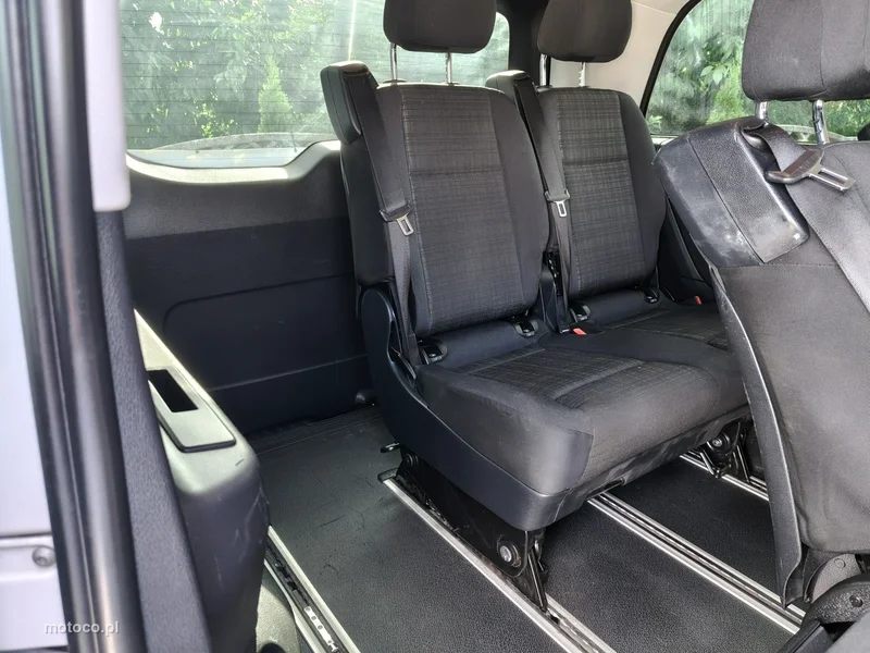 Mercedes-Benz Vito 21