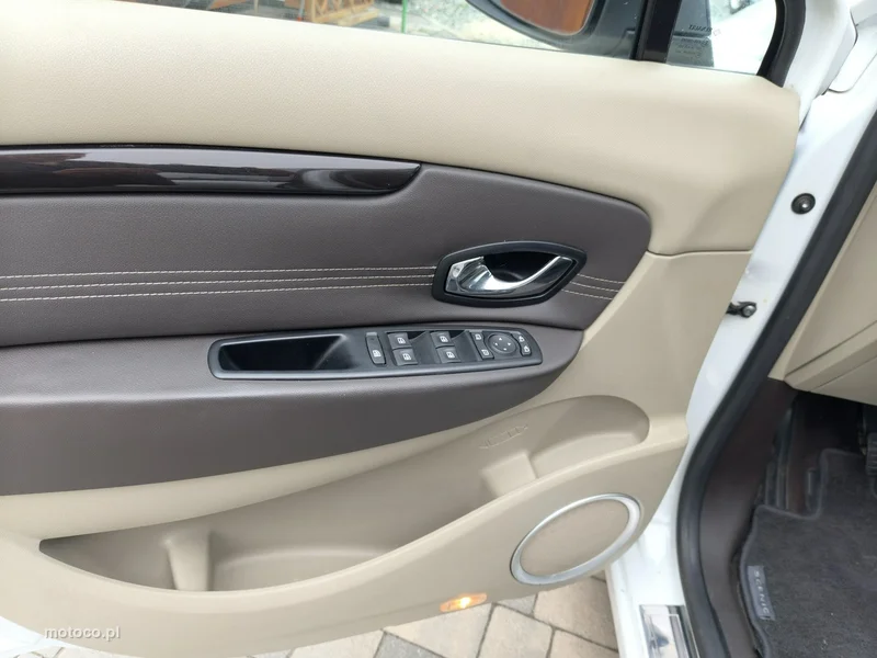 Renault Scenic III 17