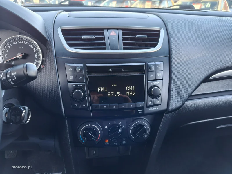 Suzuki Swift 13