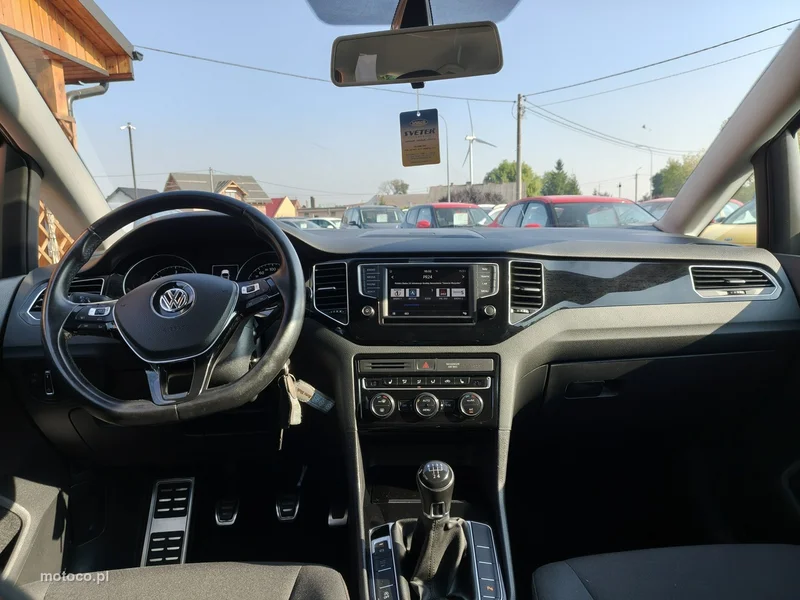 Volkswagen Golf Sportsvan VII 17
