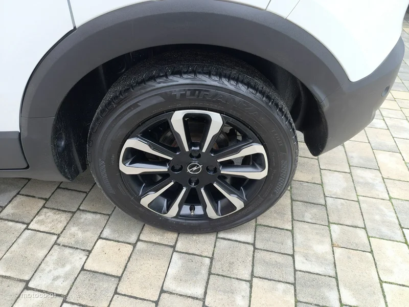 Opel Crossland I 34