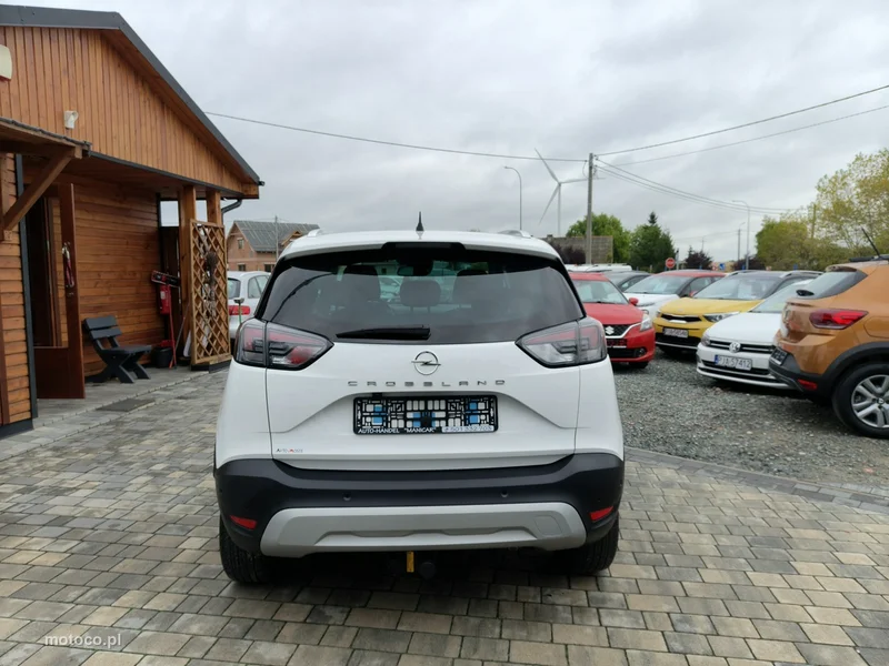 Opel Crossland I 5