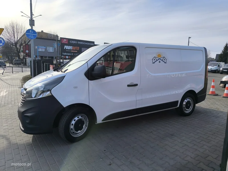 Opel Vivaro 9